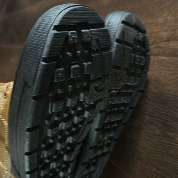 Nike Woodside 2 High ACG Boots Size 6.5 color wheat/black - Picture 13 of 15